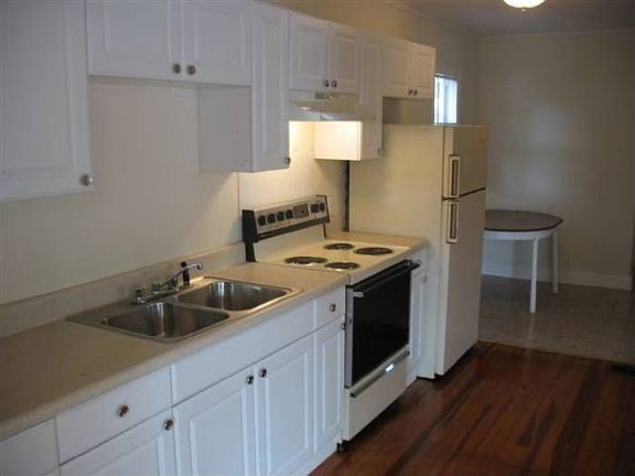 2nd image of 727 1/2 19th Ave S