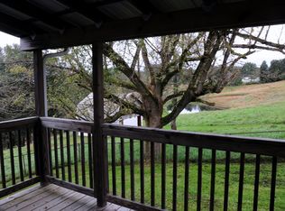 4904 Charleston Rd, Ripley, WV 25271