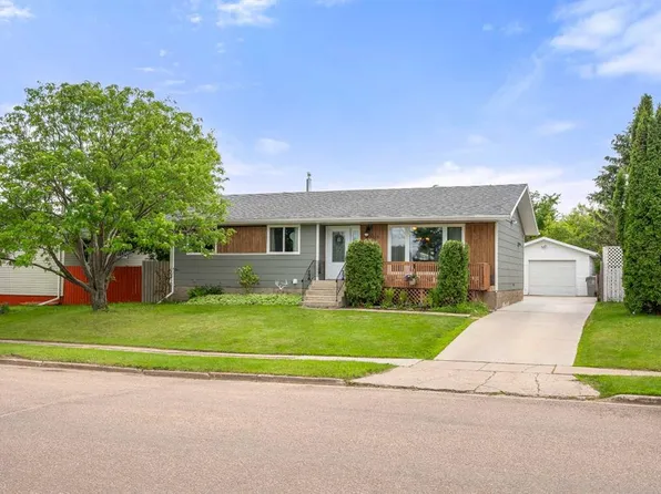4703 N 29th St, Lloydminster, SK S9V 1B1