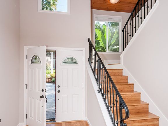 3rd image of 2815 Monte Cresta Dr