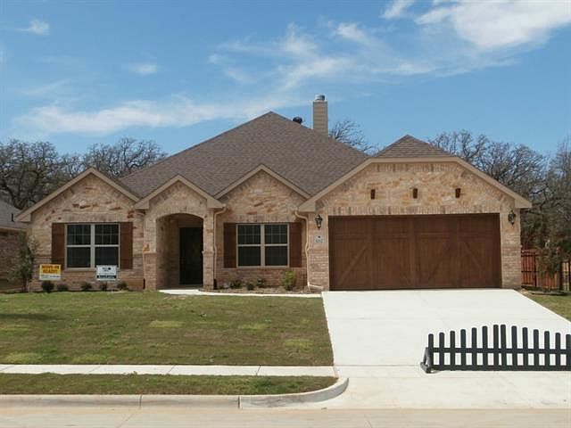 1st image of 3132 Shoreline Dr