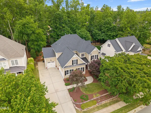 5707 Highcroft Dr, Cary, NC 27519