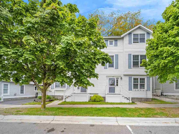 361 E 3rd St, Harbor Springs, MI 49740