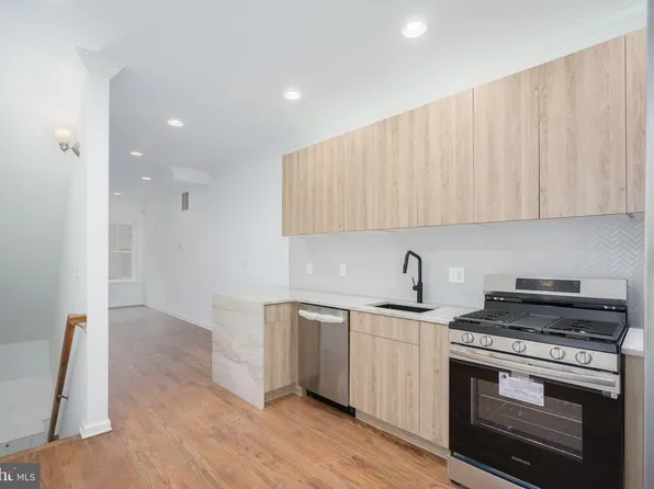 1014 S Cleveland St, Philadelphia, PA 19146