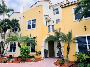 12407 NW 18th Ct, Pembroke Pines, FL 33028