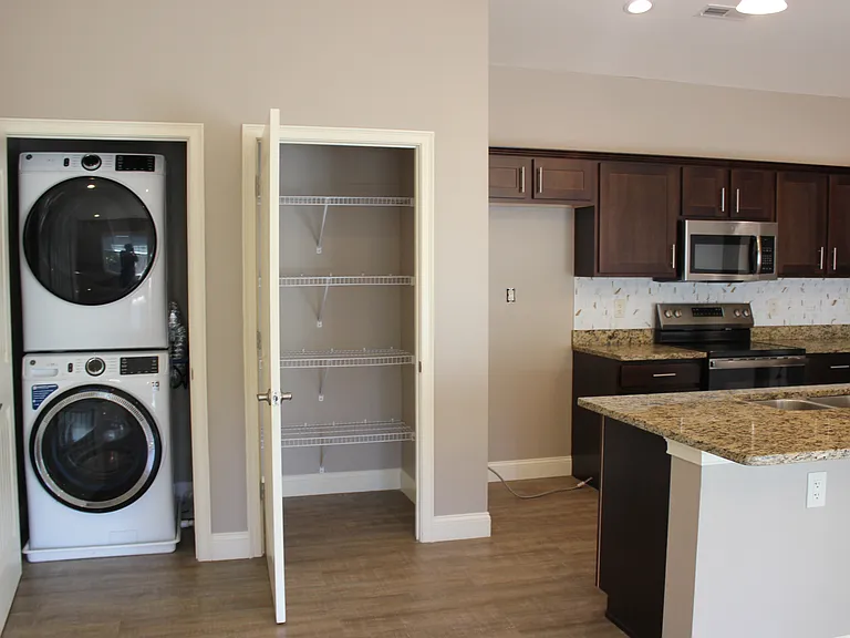 Mill Hollow Apartments — Photo 14
