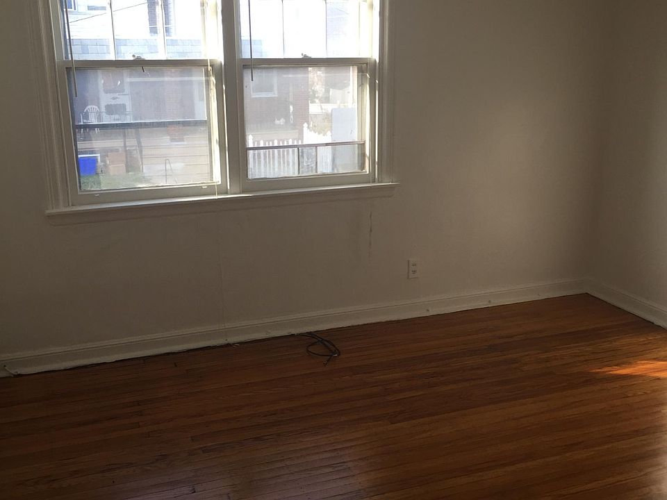 Front bedroom