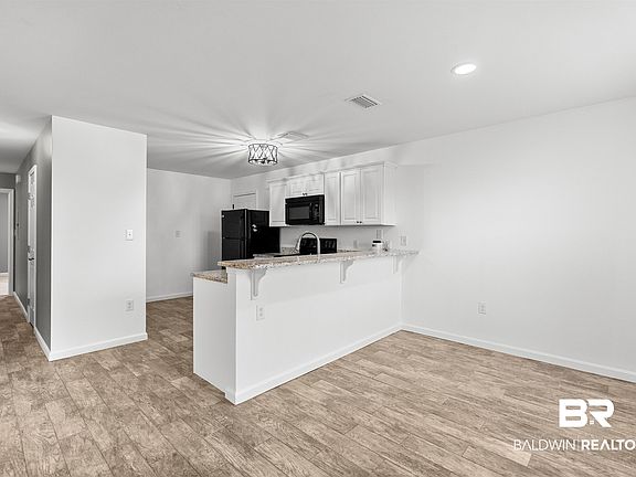 2nd image of 15131 Marem Dr