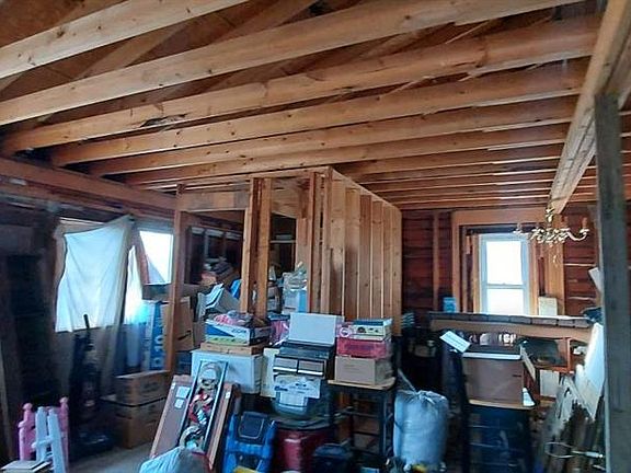 5th image of 8709 Susan Ln