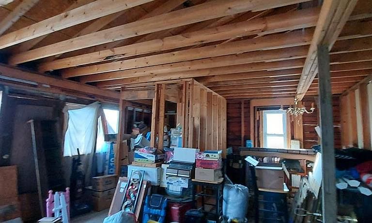 Listing photo 5