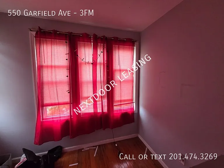 550 Garfield Ave #3FM — Photo 9