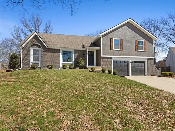 10303 Benson St, Overland Park, KS 66212