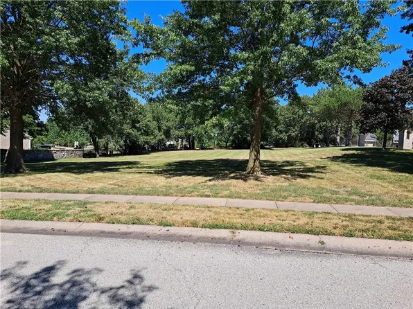 N Bradford Ave, Kansas City, MO 64154
