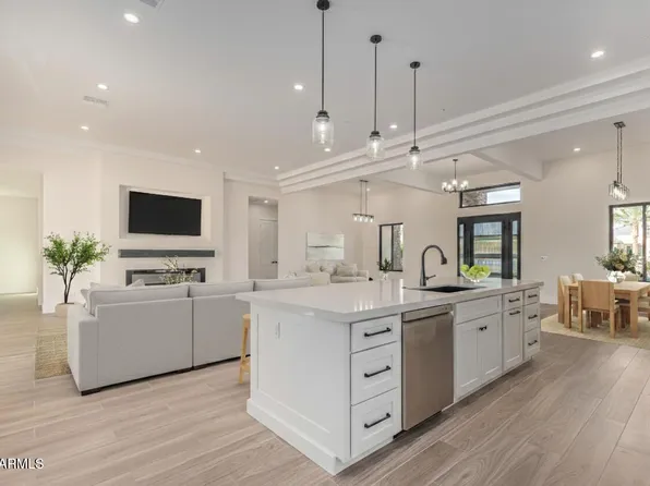 18225 W SAN JUAN Court, Litchfield Park, AZ 85340