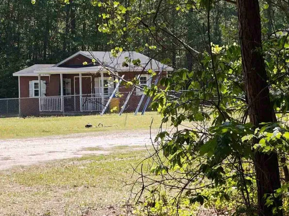 5955 Spring Creek Rd, Castalia, NC 27816