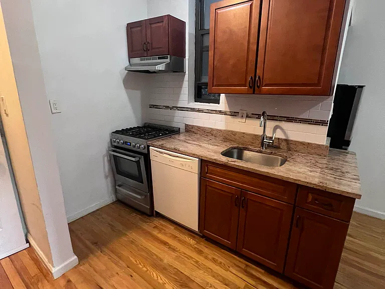 166 W 83rd St #3C — Photo 2