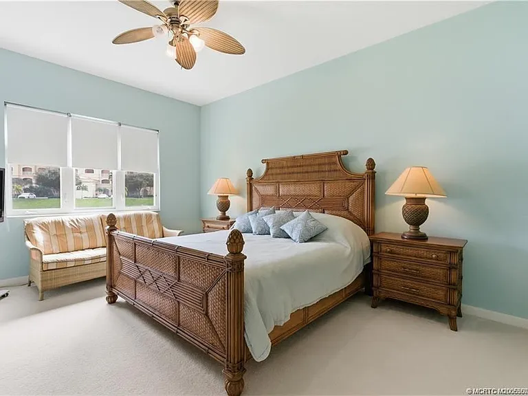 1 Harbour Isle Dr #104 — Photo 23