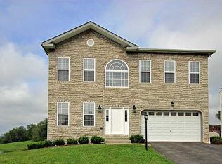 22 Trotter Ln, Clinton, PA 15026