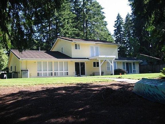 3rd image of 1975 Cambridge Ln SW