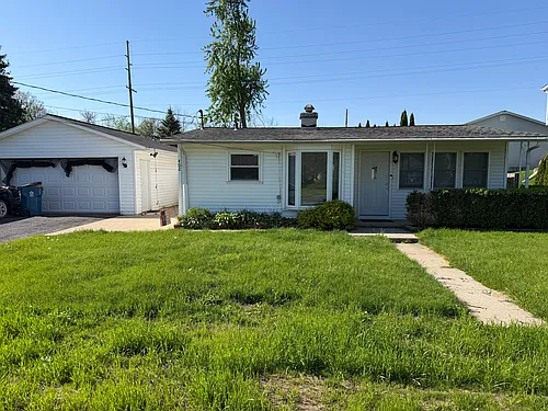 402 Roseberry St Photo 1