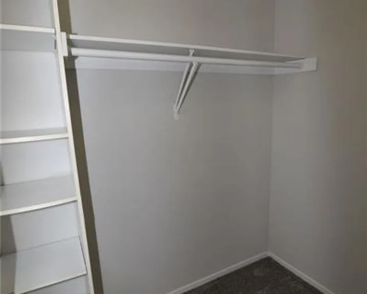2111 Fountain Springs Dr — Photo 24