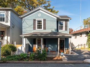 231 4th St SW, Charlottesville, VA 22903