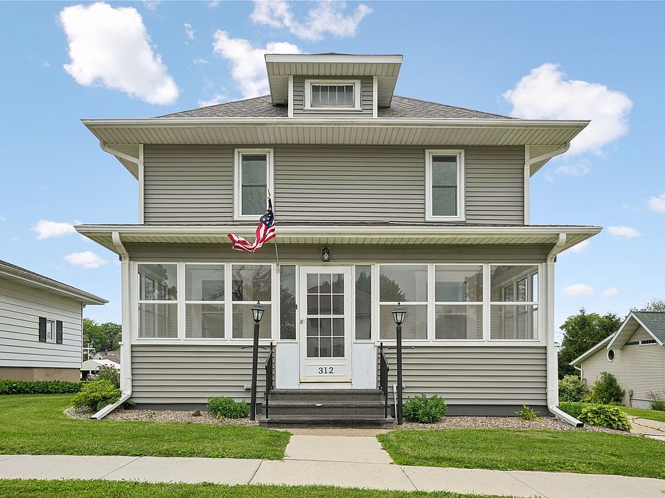 1st image of 312 4th Ave
