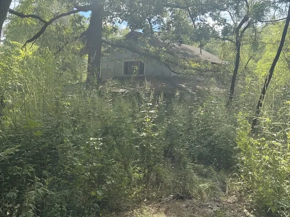10 Neuman St, Coldspring, TX 77331