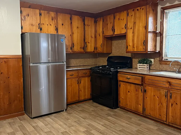 8 Rogers Pl — Photo 7