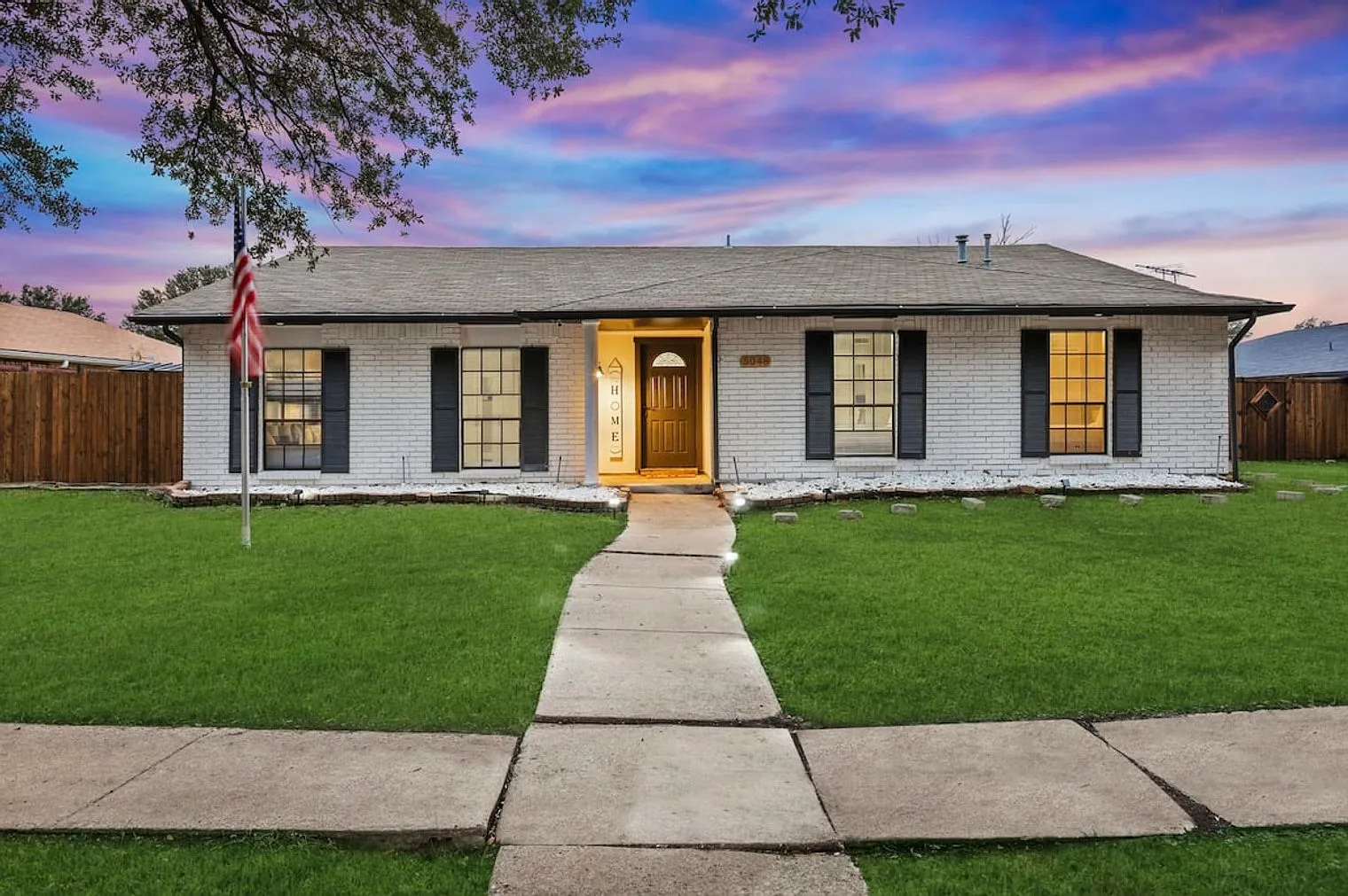 5 bed, 2.0 bath, 2518 sqft, $9,350 — Photo 3