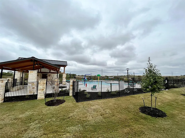 19312 Caymus Dr — Photo 15