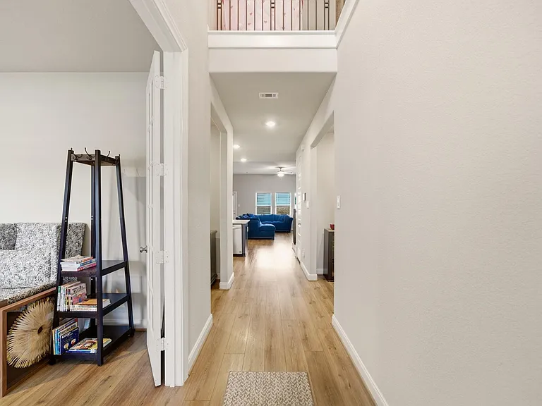 21419 Waldenburg Pl — Photo 3
