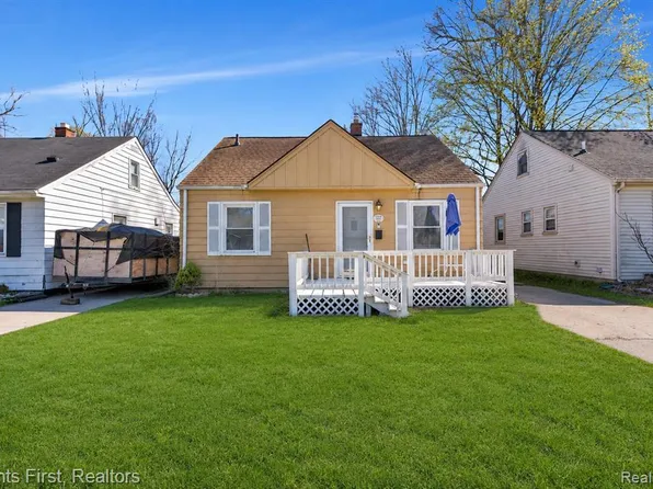 24047 Stanford St, Dearborn Heights, MI 48125