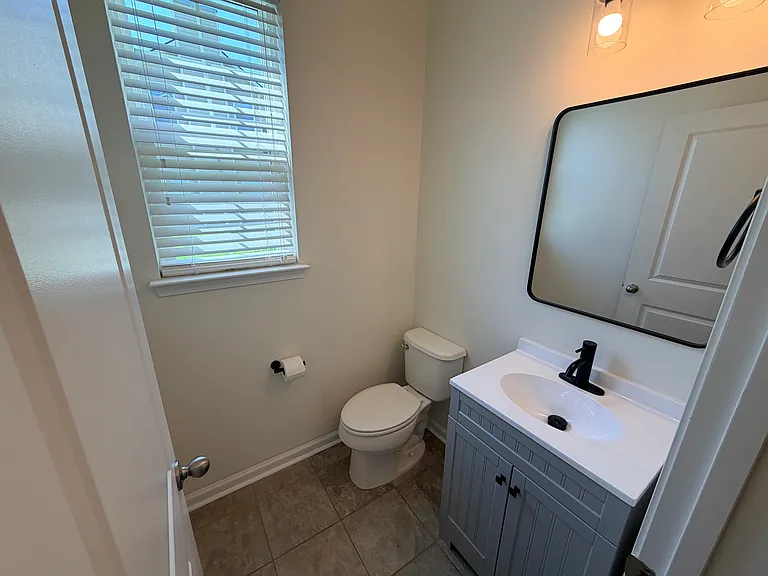 1355 Hermitage Ln — Photo 11