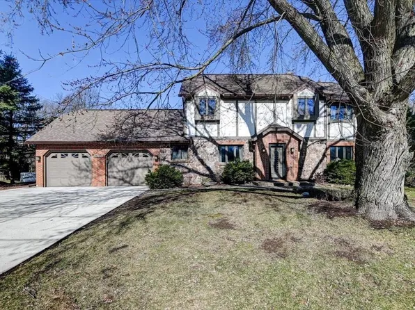 312 Riverwood Bend, Deforest, WI 53532