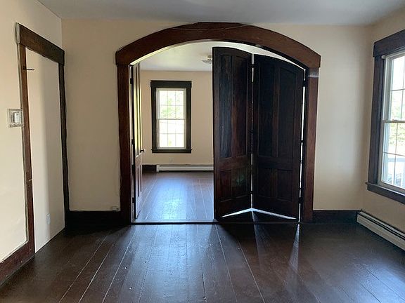 5th image of 22 Mineral St APT 2