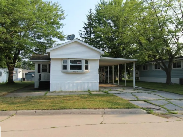 6170 Wild Oak Dr, Saginaw, MI 48603