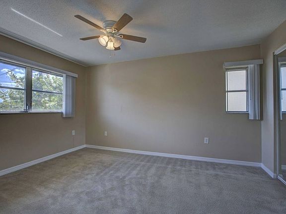 5th image of 2023 & 2045 Hyde Park St #2023-09