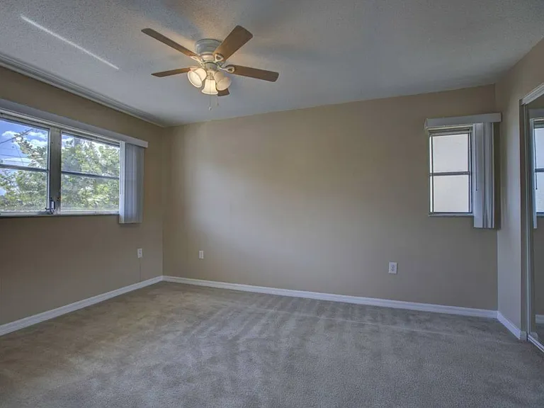 Citadel Apartments of Sarasota — Photo 5
