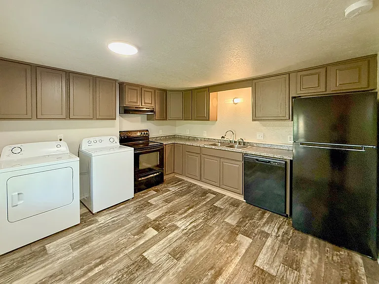 3605 S 29th West Ave — Photo 6