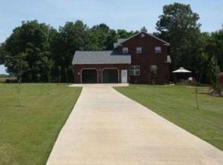 221 Williams Cir, Elko, GA 31025