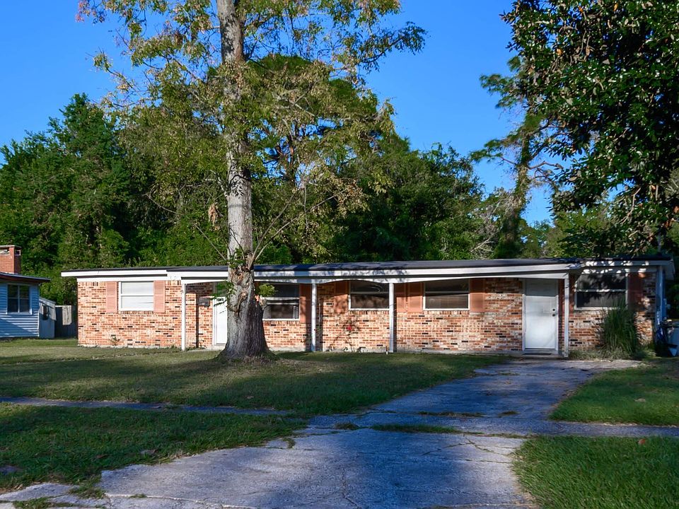 1st image of 2931 N Lauderdale Dr