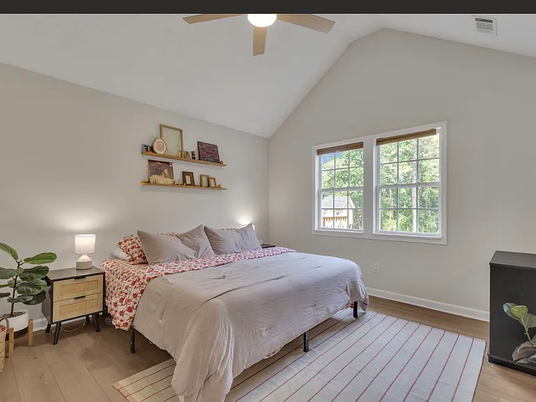 61 Brenda Ct — Photo 16