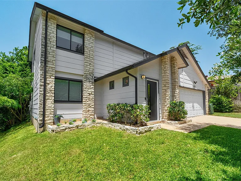 7602 Banpass Ln — Photo 2
