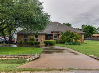608 Overhill Rd, Granbury, TX 76048