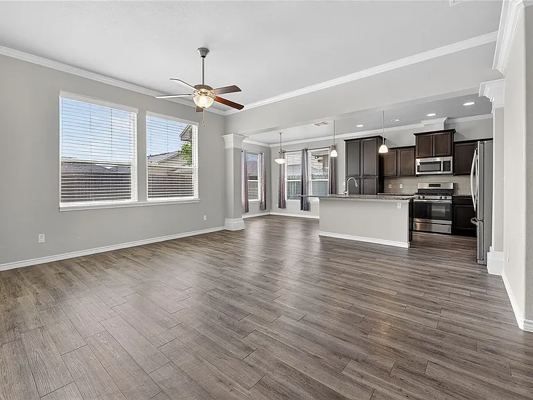 2126 Oso Bay Preserve Dr — Photo 3