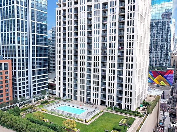 2nd image of 1250 S Michigan Ave APT 1403
