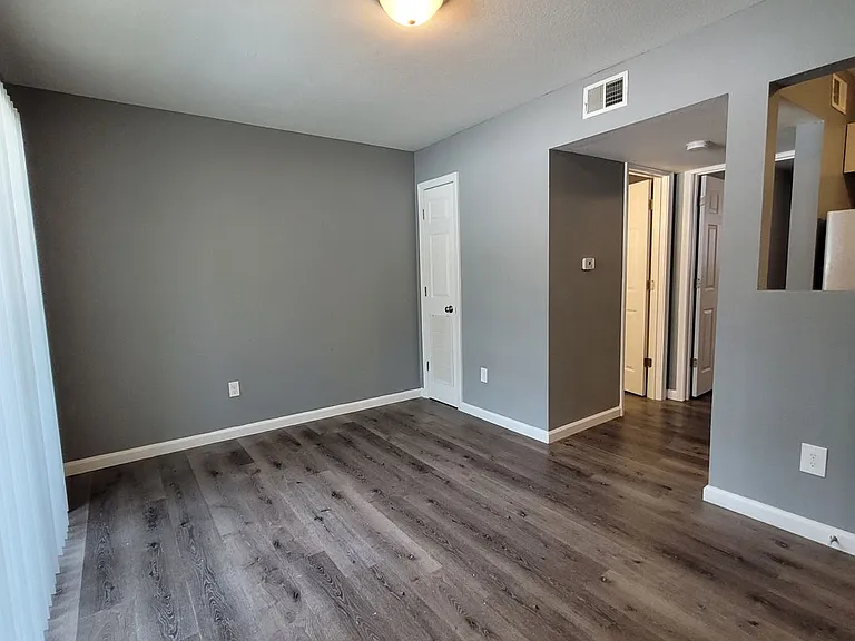 1205 SW Polk St — Photo 16