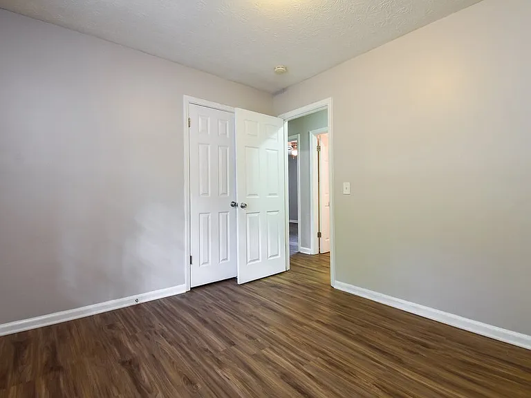 900 Orris Ln SW — Photo 11