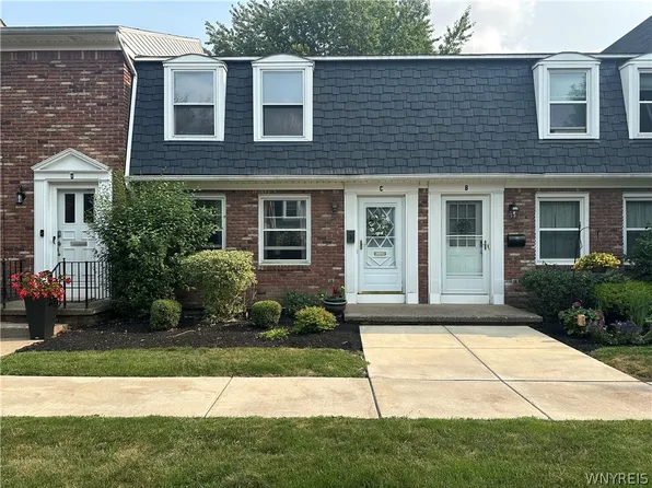 25 Oakbrook Dr APT C, Buffalo, NY 14221